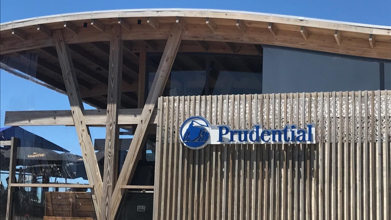 Este verano, la presencia de Prudential Seguros se centrará en Pinamar (Balneario El Pájaro), Cariló (Balneario Neruda) y Mar del Plata (Balneario Mariano)...